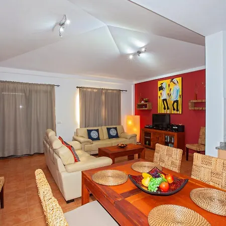 Villa Jesús Lanzarote-papagayo *